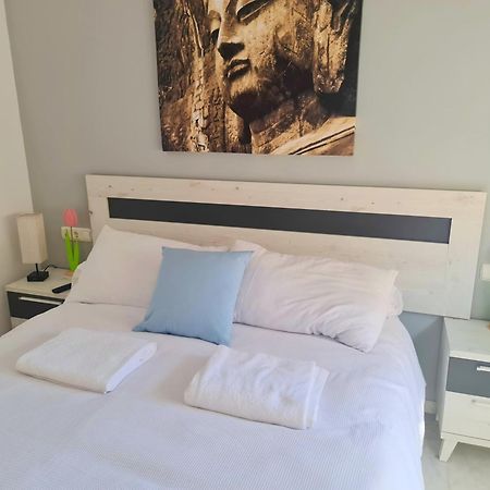 Ave Huelin 3Rooms Alojamiento Con Parking Y Ac Málaga Eksteriør bilde